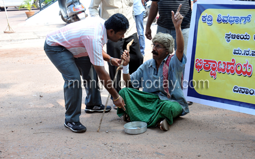 kadri protest12nov12 2